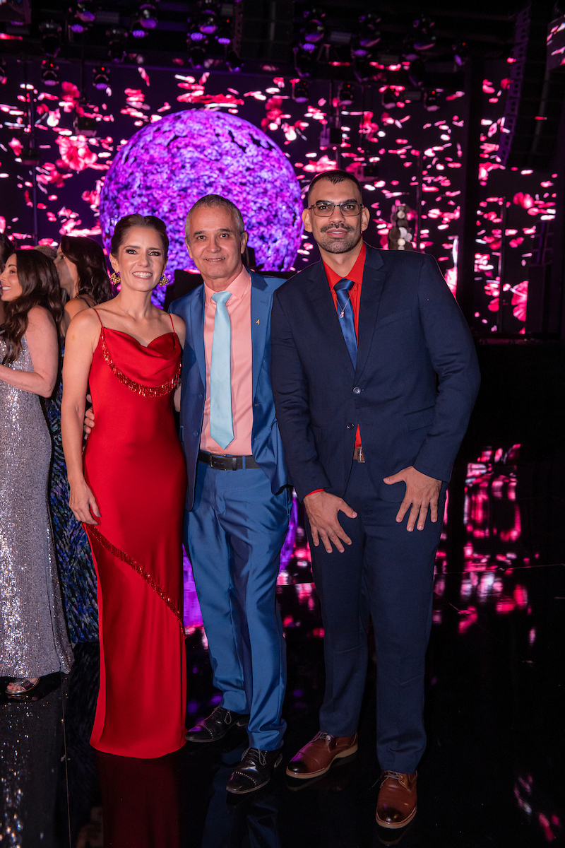 Marita Estevão Lira celebra 15 anos em festa com mais de 1,4 mil convidados