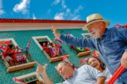 Imagem da matéria: Em último ato em Minas, Lula tenta reverter desvantagem do 1º turno