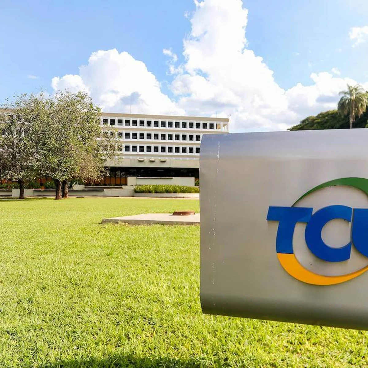 TCU aprova contas do BC após desvincular processo do Master