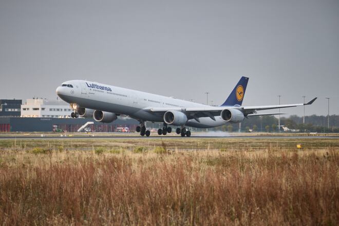 Lufthansa se despede de seu último Airbus A340-600 e continua a renovação de sua frota