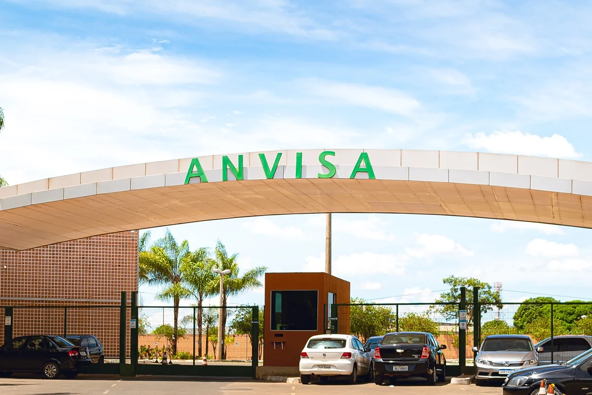 ANVISA - Agência Nacional de Vigilância Sanitária. Brasília, Distrito Federal - Brasil. 6 de dezembro de 2020 - Anvisa manda recolher suplementos da Mais Mu após falhas em fábrica - Metrópoles