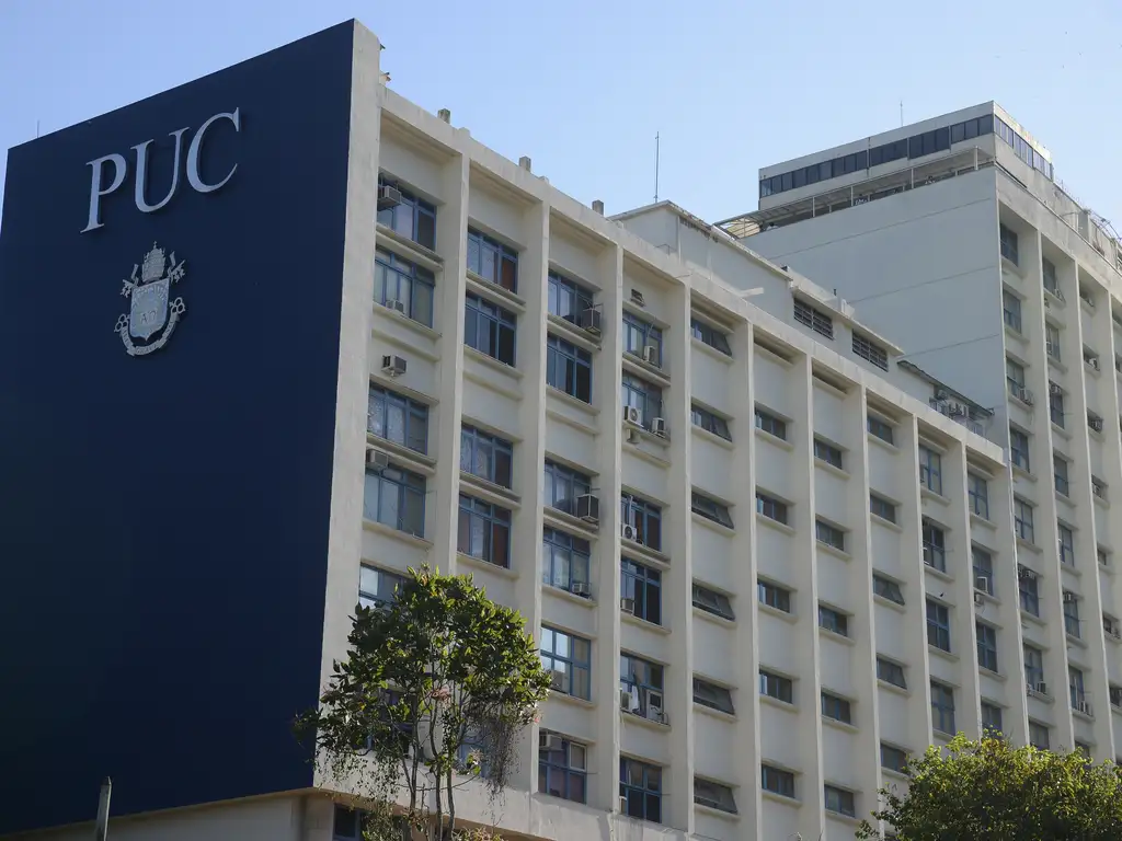 Universidades particulares proíbem atos políticos pró-Lula e pró-Flávio por segurança