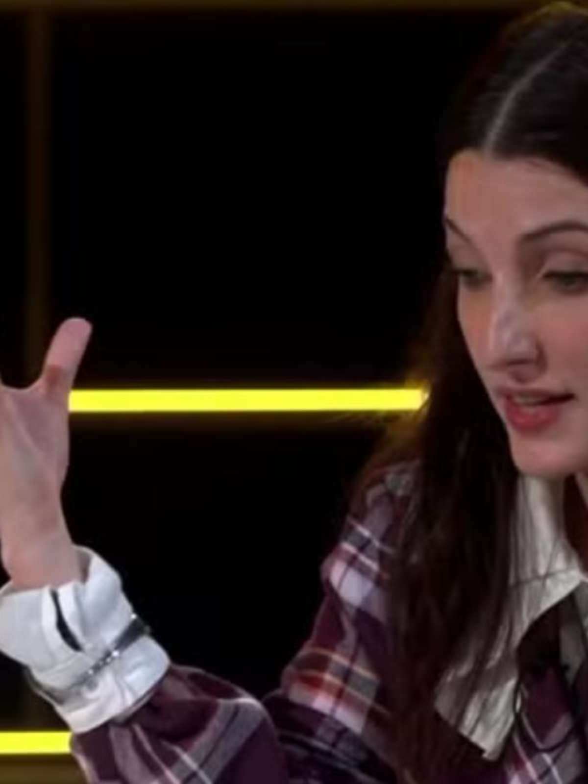 Clarice Falcão diz que sua mãe teve reação inusitada ao saber de sua bissexualidade: 'Roubou meu momento'