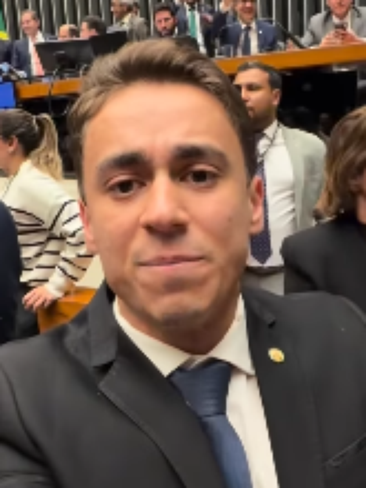 Nikolas Ferreira é formado em quê? Veja o curso e a trajetória do parlamentar