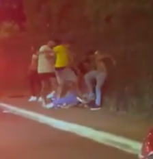 Homem aparece sendo espancado em vídeo que teria sido feito em Rio Verde, em Goiás, após vitória de Lula Foto: Reprodução/X
