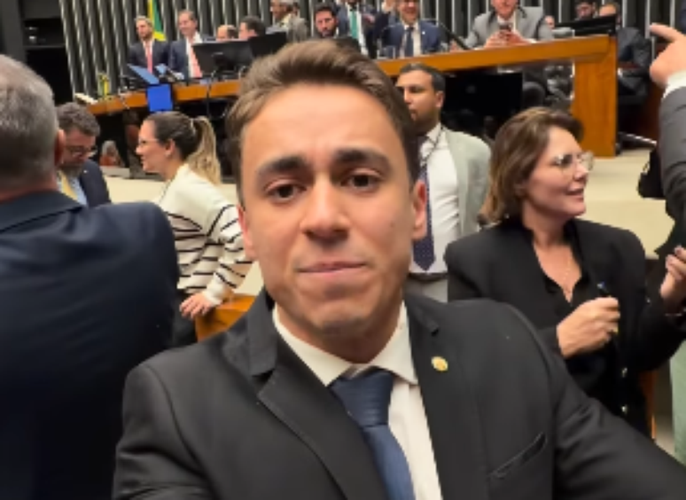 Nikolas Ferreira é formado em quê? Veja o curso e a trajetória do parlamentar
