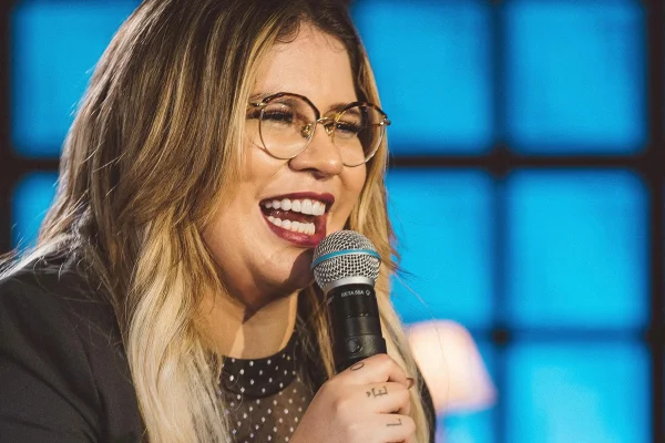 Filho de Marília Mendonça tem traço marcante herdado da cantora, diz livro - destaque galeria