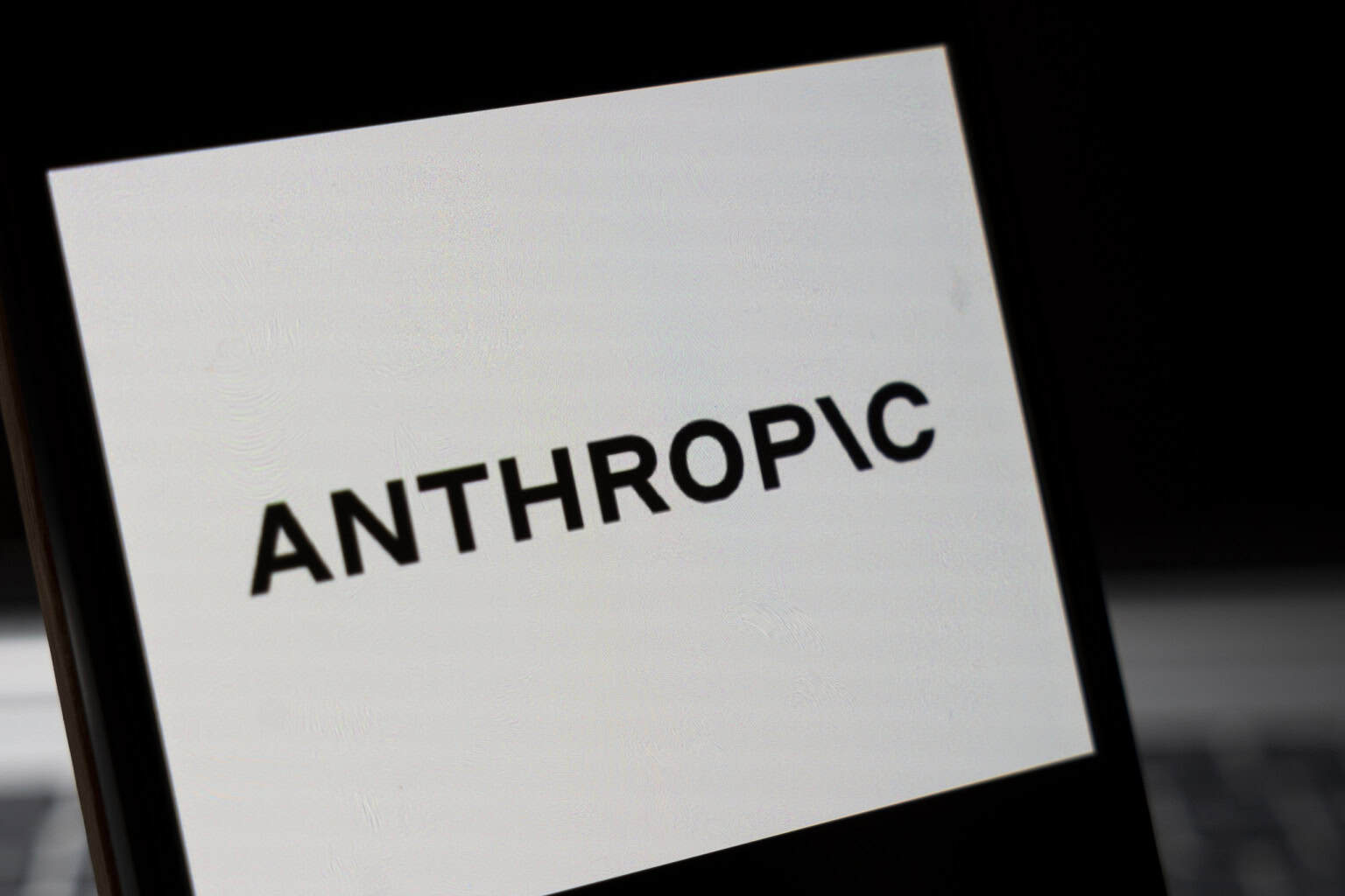 Anthropic prepara IPO bilionário enquanto empresas de IA adiam estreia na bolsa