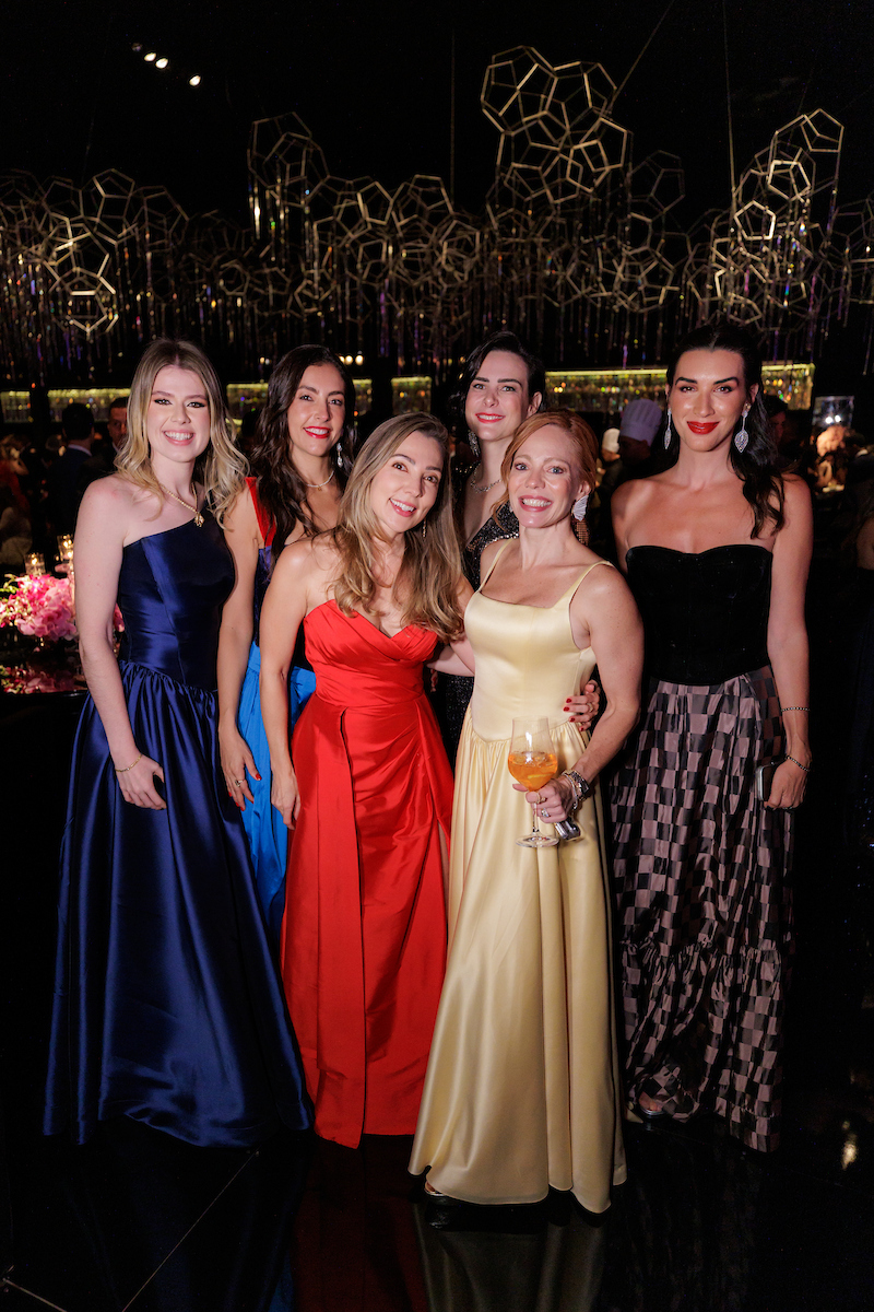 Marita Estevão Lira celebra 15 anos em festa com mais de 1,4 mil convidados