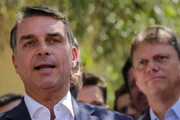 Emissoras apontam falha técnica no processamento da propaganda de Flávio